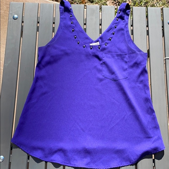 Love Richie top 💜 - Picture 4 of 7